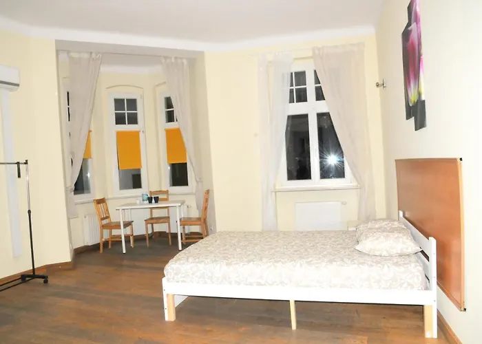 Economic Mandala Apartment *