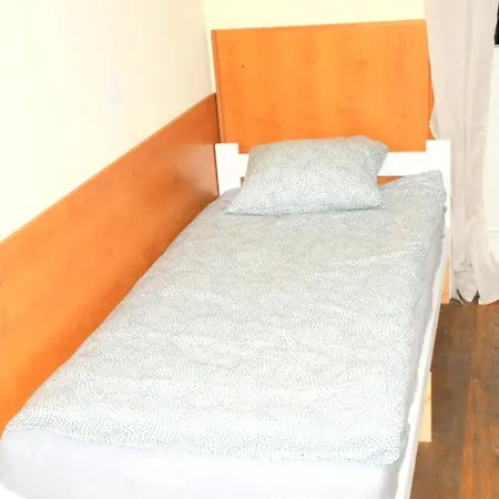 Economic Mandala Apartment Poznan