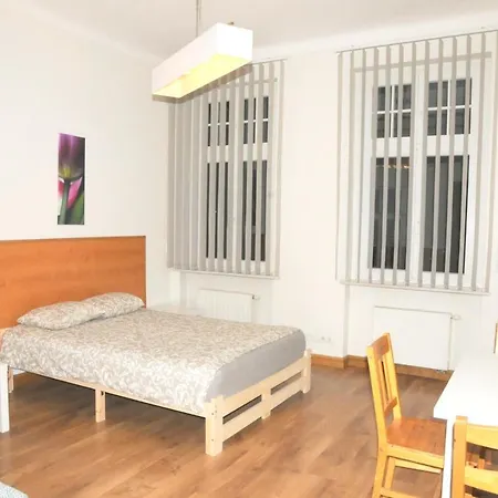 Economic Mandala Apartment *